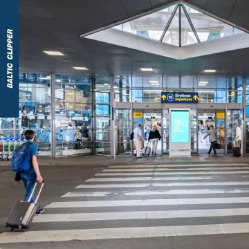 Vilniaus oro uoste formuojasi didelės laukiančiųjų keleivių eilės