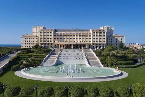 Titanic Mardan Palace, Turkija