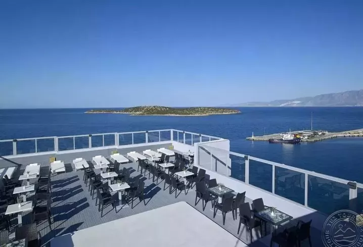 Mistral Bay, Graikija