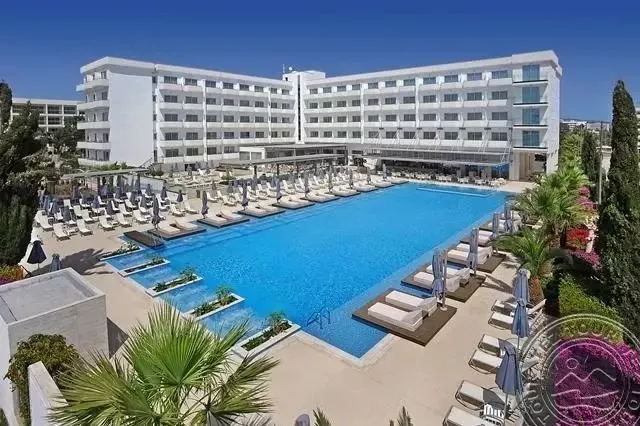 Nestor Hotel, Kipras