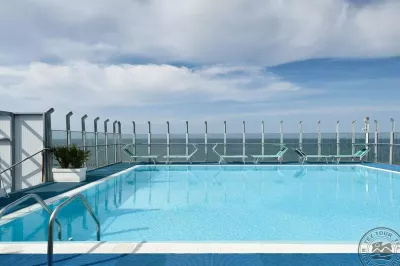 Napoleon Hotel, Italija