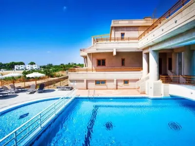 Gennadi Blue Hotel, Graikija