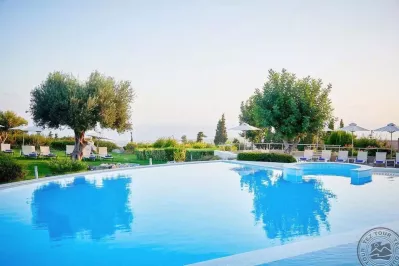 Village Heights Resort, Graikija