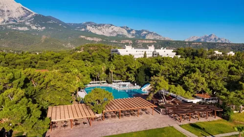 Rai Foresta Teki̇rova, Turkija