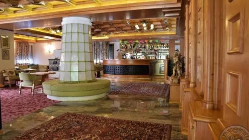 Engel Hotel, Italija