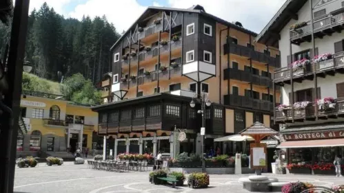 Rta Sport Residence, Italija