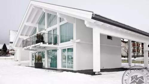 Muu Village, Italija