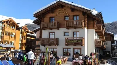 Helvetia Hotel, Italija